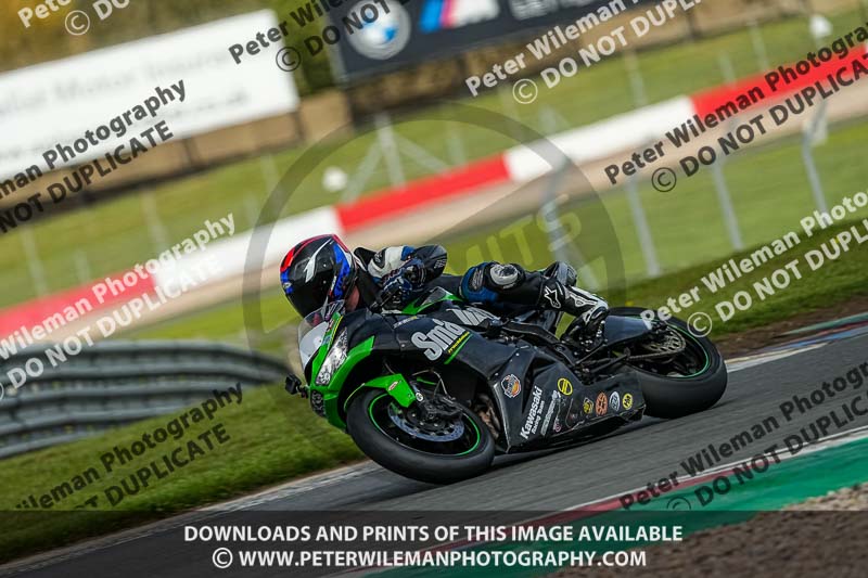 donington no limits trackday;donington park photographs;donington trackday photographs;no limits trackdays;peter wileman photography;trackday digital images;trackday photos